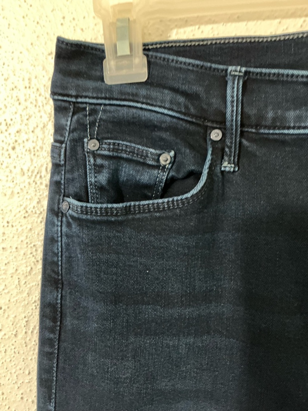 MOTHER The Weekender Fray Jeans in Chip On My Shoulder Size 28 - Picture 6 of 16